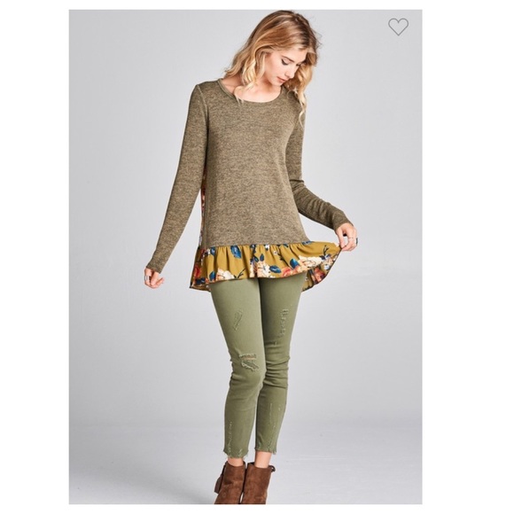 🌺2/$35 sale melange knit top floral contrast top - Picture 6 of 8